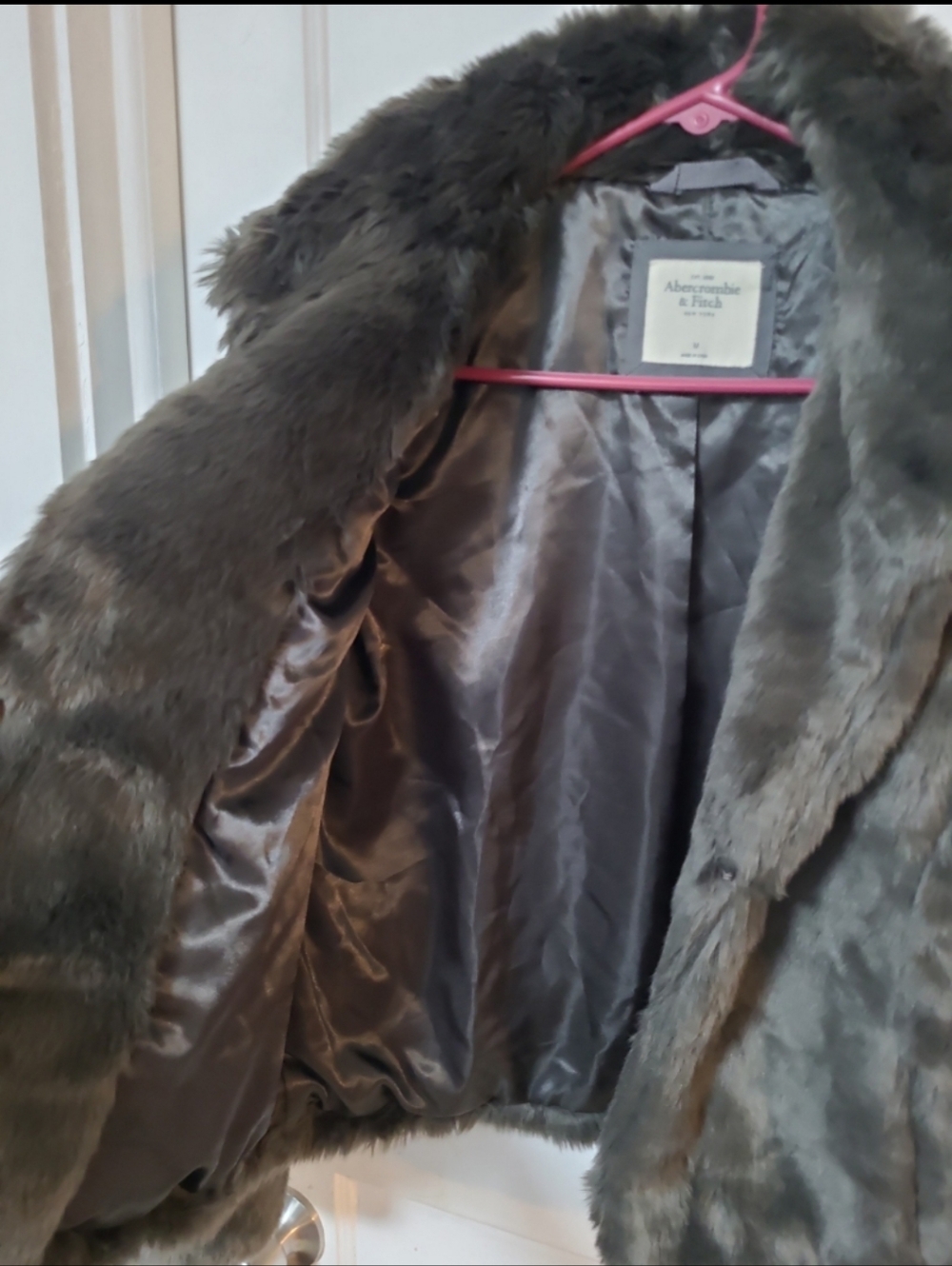 Abercrombie & Fitch Dark Gray Faux Fur Teddy Jacket Medium - Picture 4 of 5